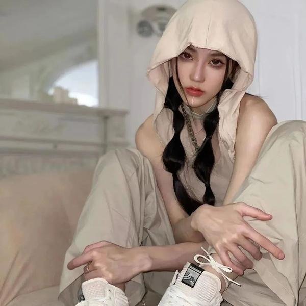毕打自己人粤语